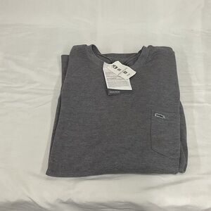 NWT Men’s long sleeve Tyndale shirt